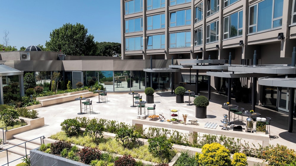 InterContinental Istanbul by IHG — Hotel building in Istanbul, Istanbul