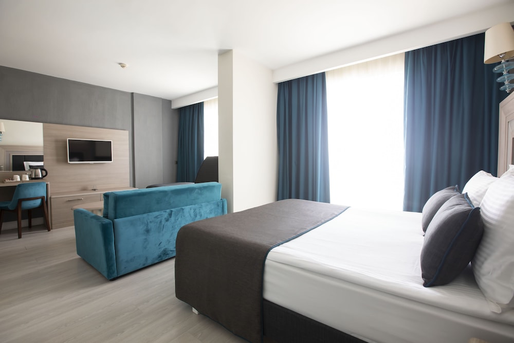 Falcon Hotel — Rooms in Antalya