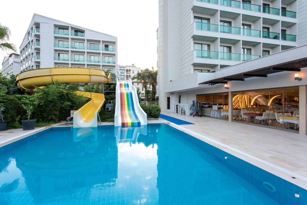 Falcon Hotel — Pool in Antalya