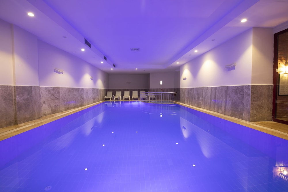Falcon Hotel — Pool in Antalya