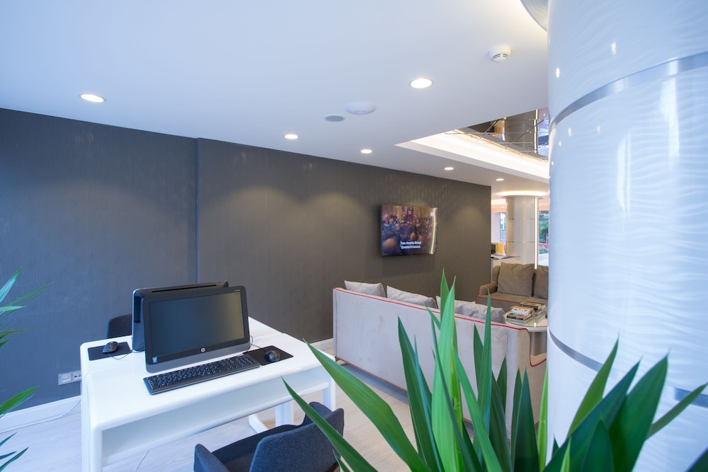 Falcon Hotel — Shared spaces in Antalya