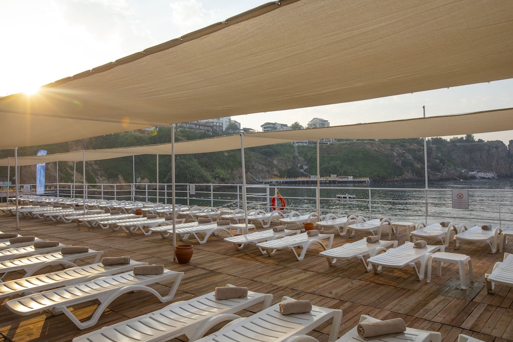 Falcon Hotel — Outdoor in Antalya