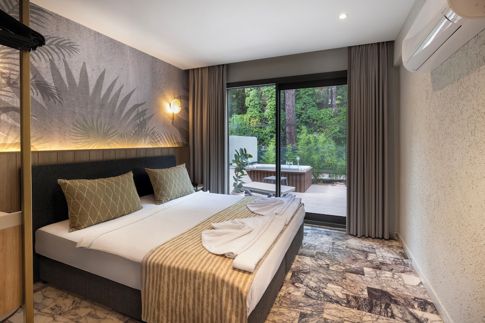Club Aquarium — Hotel rooms in İçmeler, Mugla