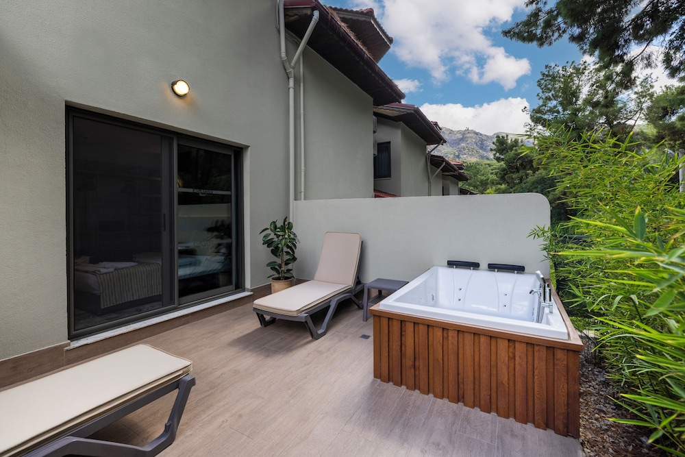 Club Aquarium — Hotel rooms in İçmeler, Mugla