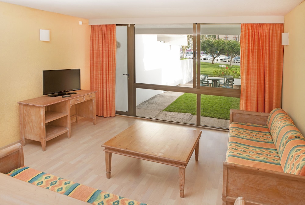 Iberostar Waves Ciudad Blanca — Hotel rooms in Alcudia, Balearic Islands