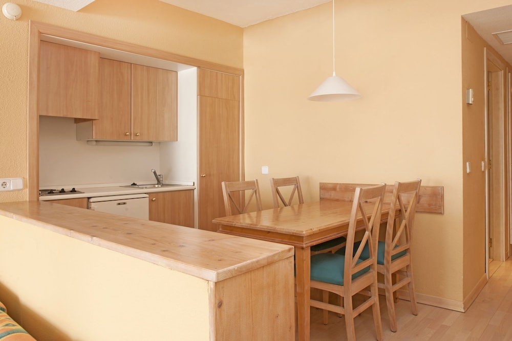 Iberostar Waves Ciudad Blanca — Hotel rooms in Alcudia, Balearic Islands