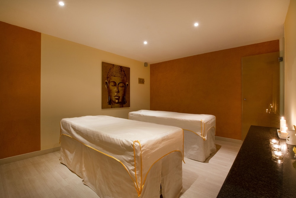 Iberostar Waves Ciudad Blanca — Spa in Alcudia, Balearic Islands