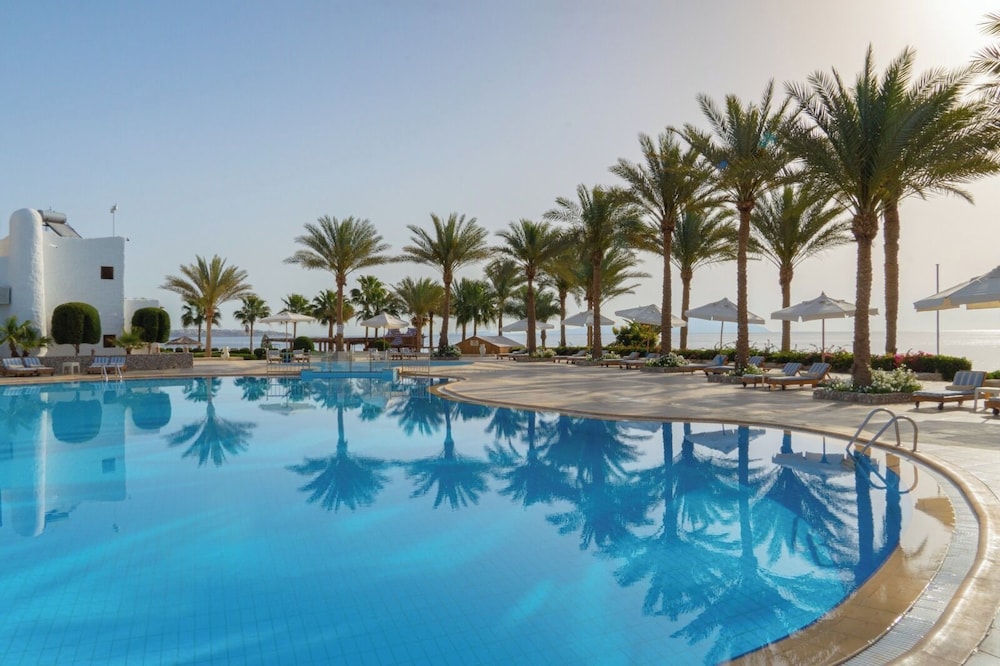 Sharm Club Beach Resort — Swimming pool in Sharm El Sheikh, Red Sea