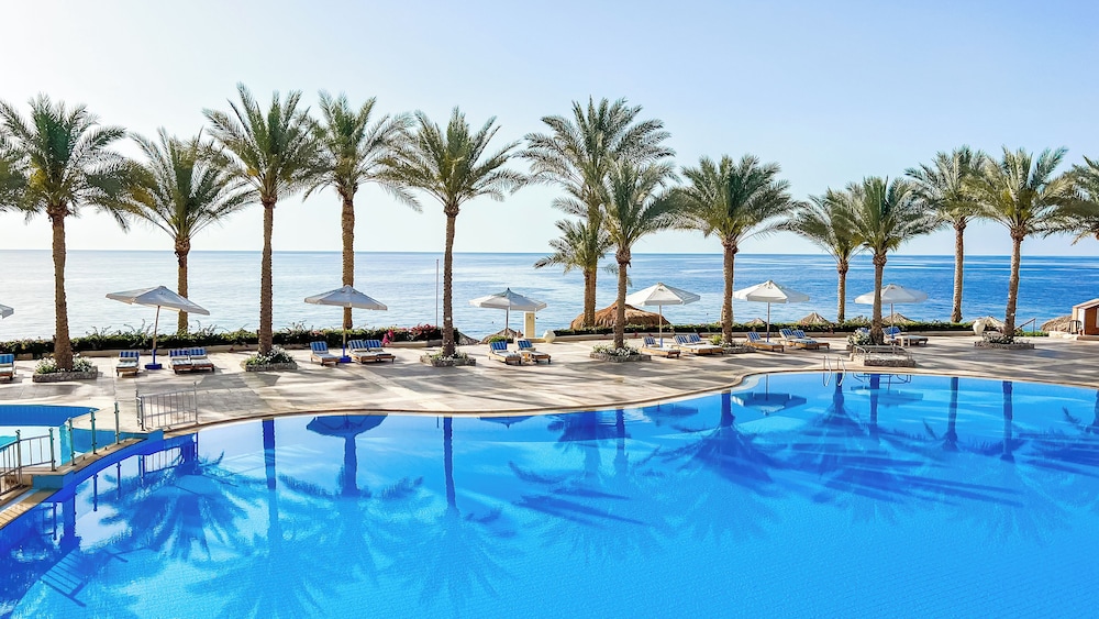 Sharm Club Beach Resort — Swimming pool in Sharm El Sheikh, Red Sea