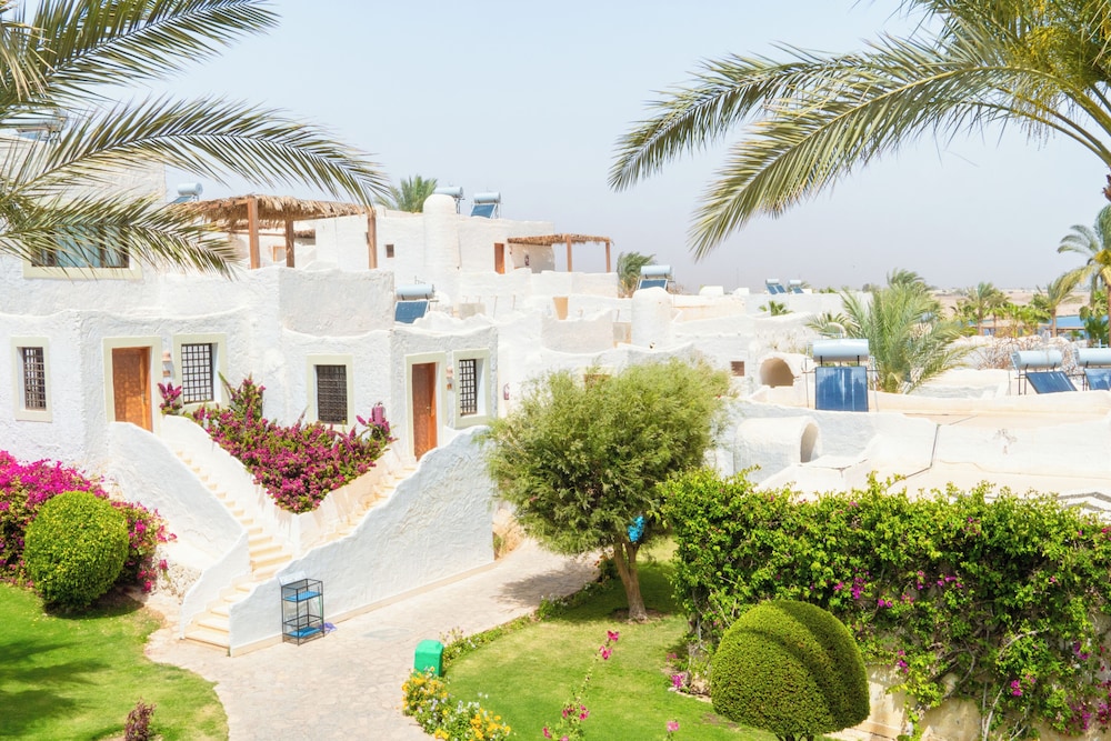 Sharm Club Beach Resort — Hotel building in Sharm El Sheikh, Red Sea