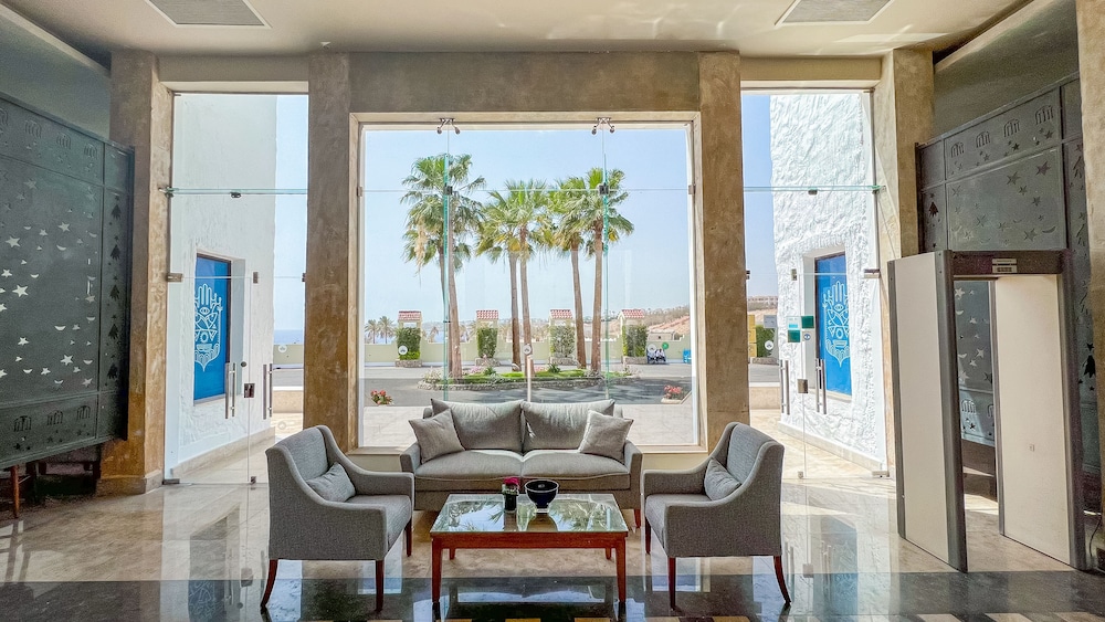 Sharm Club Beach Resort — Hotel building in Sharm El Sheikh, Red Sea