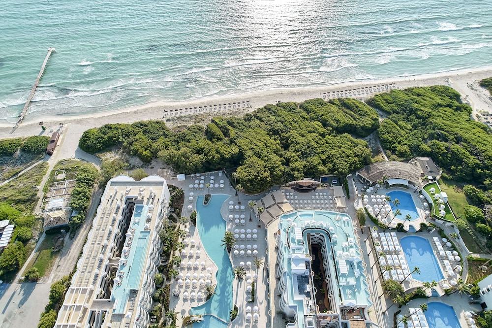 Iberostar Selection Albufera Playa - All Inclusive — Main photo in Playa de Muro, Balearic Islands