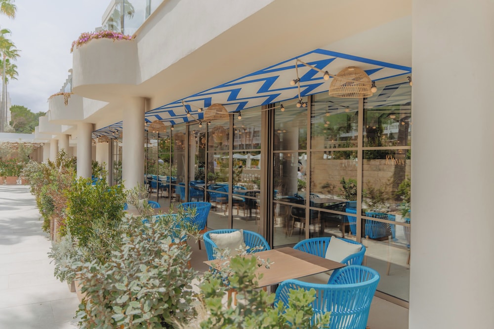 Iberostar Selection Albufera Playa - All Inclusive — Restaurant & bars in Playa de Muro, Balearic Islands