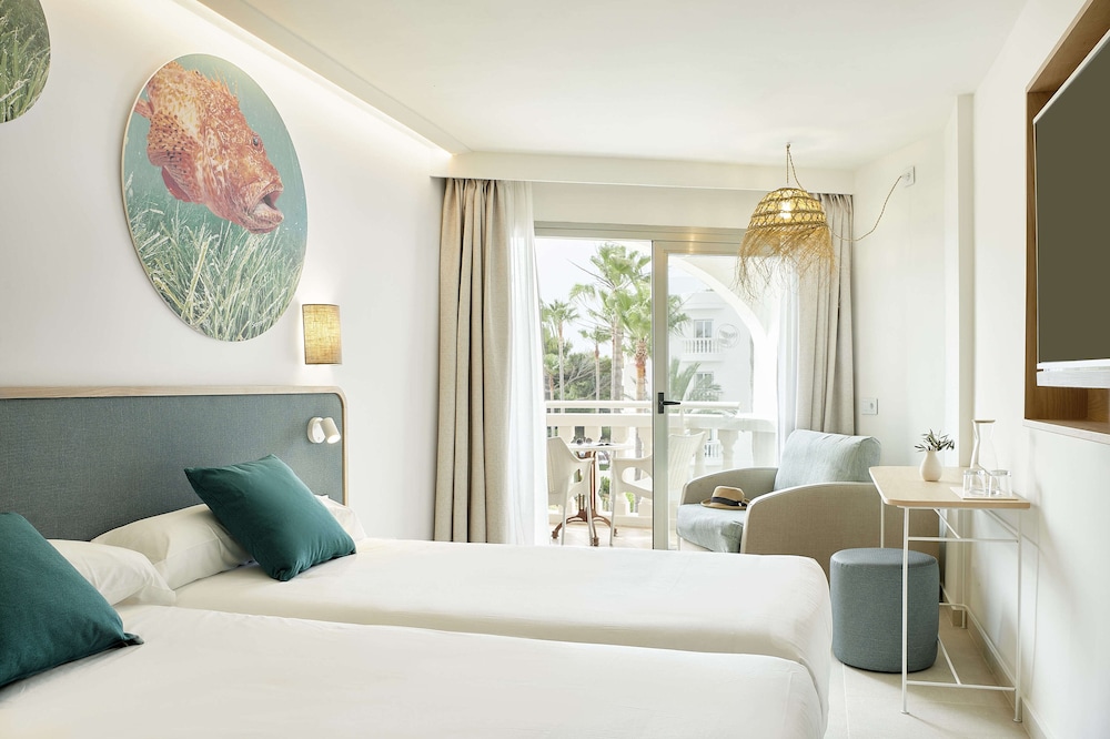 Iberostar Selection Albufera Playa - All Inclusive — Hotel rooms in Playa de Muro, Balearic Islands
