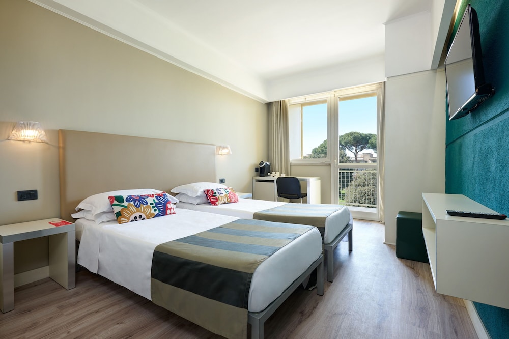 Hotel Roma Tor Vergata — Hotel rooms in Rome, Lazio