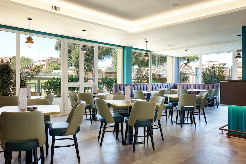 Hotel Roma Tor Vergata — Restaurant & bars in Rome, Lazio