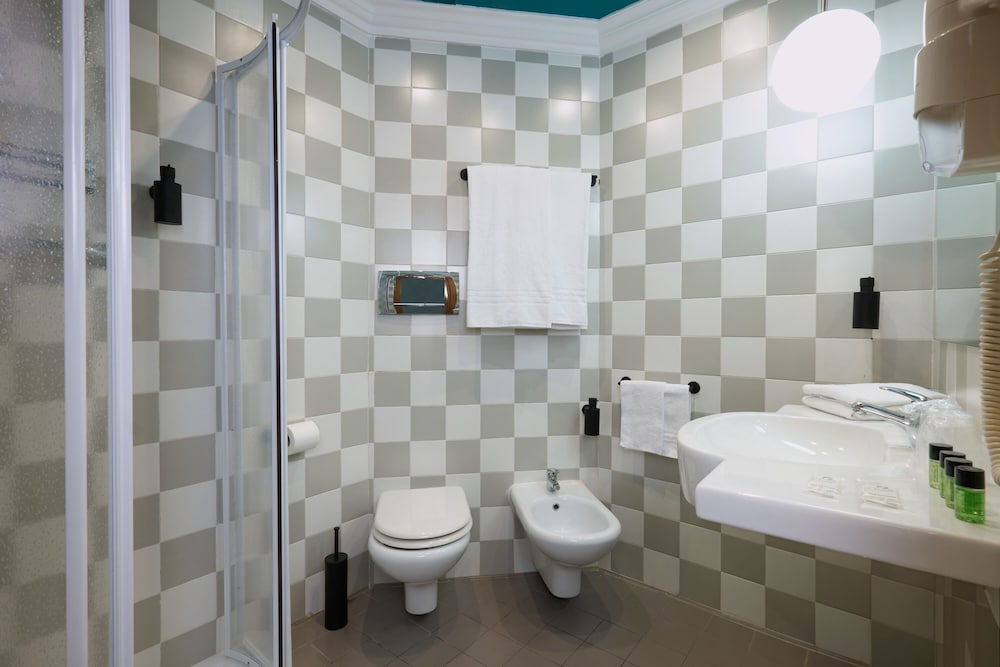 Hotel Roma Tor Vergata — Hotel rooms in Rome, Lazio