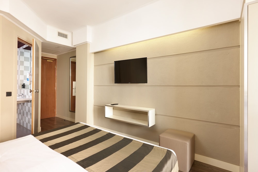 Hotel Roma Tor Vergata — Hotel rooms in Rome, Lazio