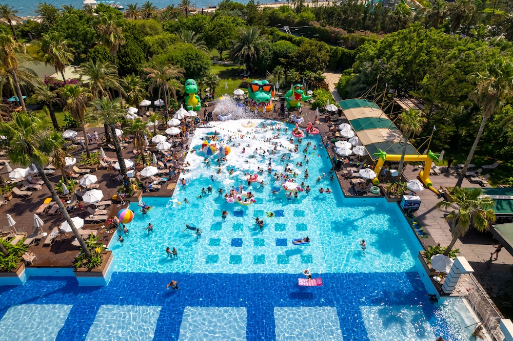 Concorde De Luxe Resort Lara Antalya - Prive Ultra All Inclusive — Attractions for children in Lara