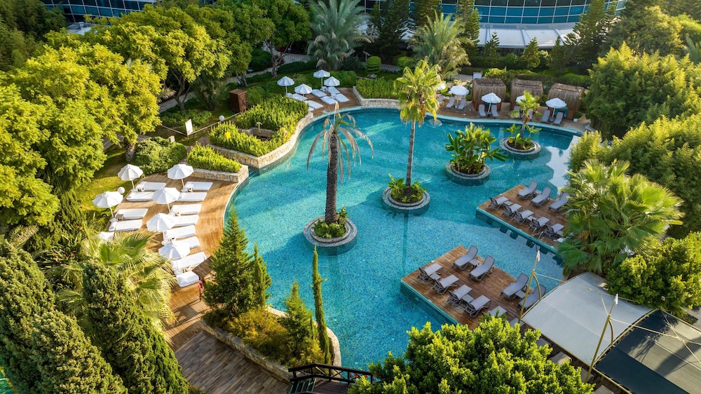 Concorde De Luxe Resort Lara Antalya - Prive Ultra All Inclusive — Swimming pool in Lara