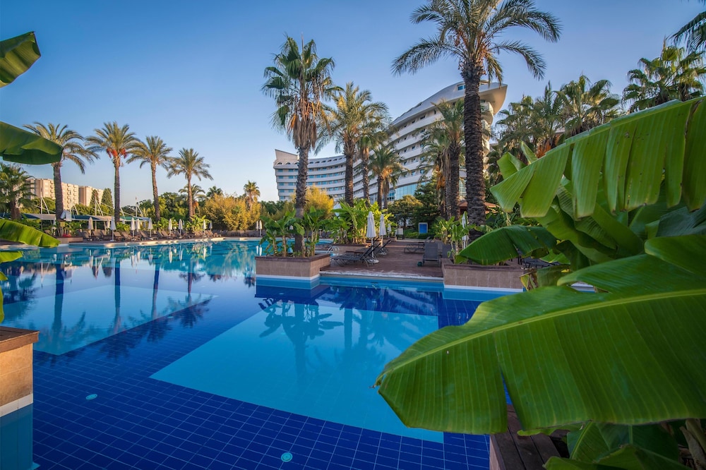 Concorde De Luxe Resort Lara Antalya - Prive Ultra All Inclusive — Swimming pool in Lara