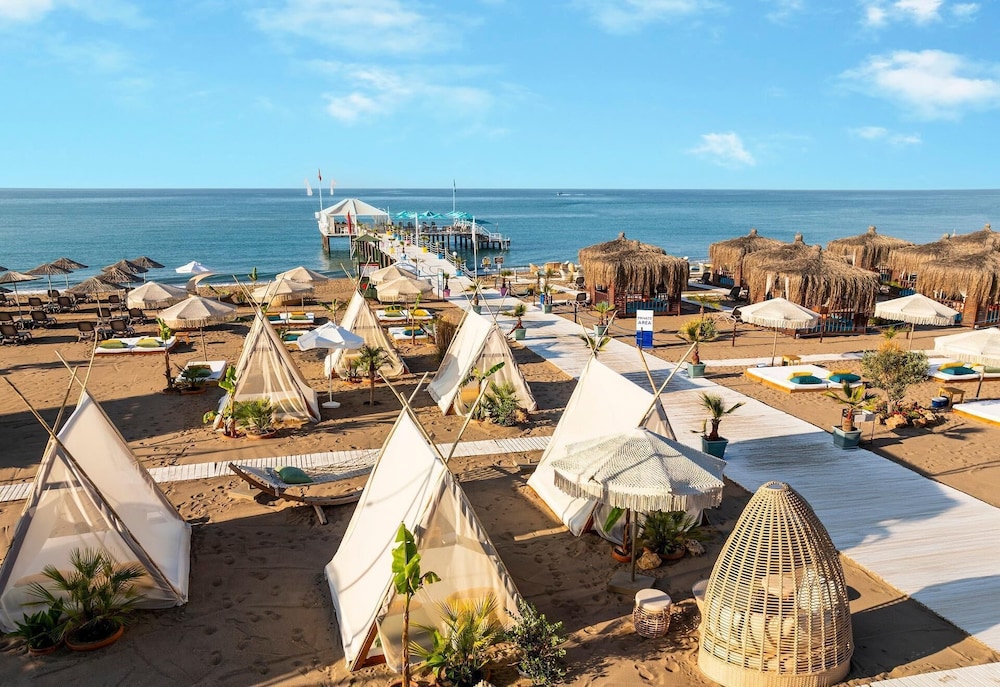 Concorde De Luxe Resort Lara Antalya - Prive Ultra All Inclusive — Beach in Lara