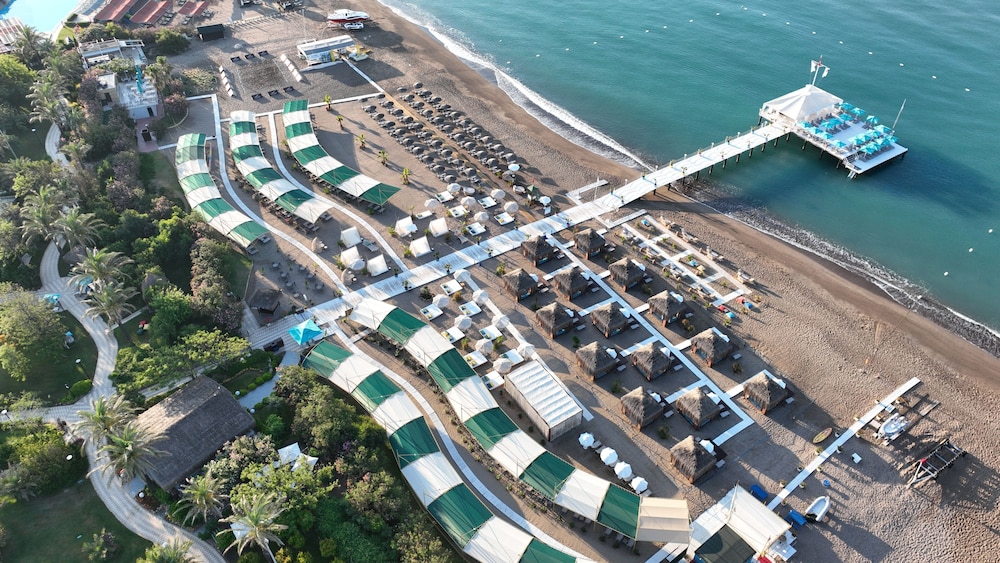 Concorde De Luxe Resort Lara Antalya - Prive Ultra All Inclusive — Beach in Lara