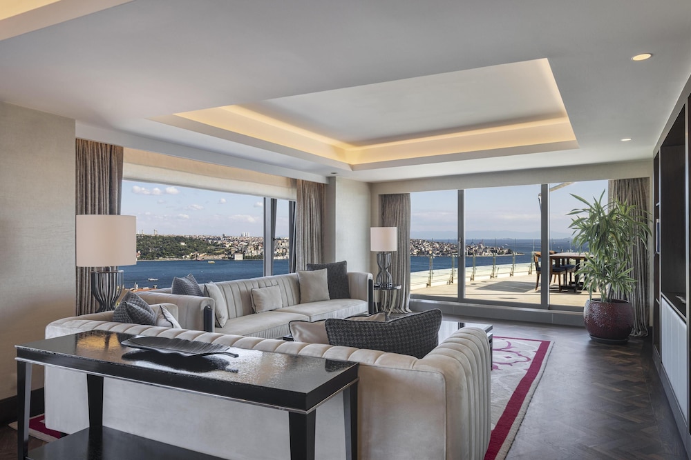 Conrad Istanbul Bosphorus — Hotel rooms in Istanbul, Istanbul