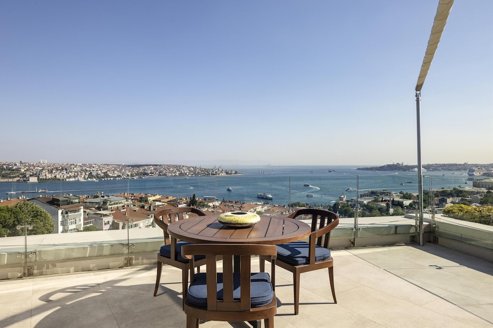Conrad Istanbul Bosphorus — Attractions in the area in Istanbul, Istanbul
