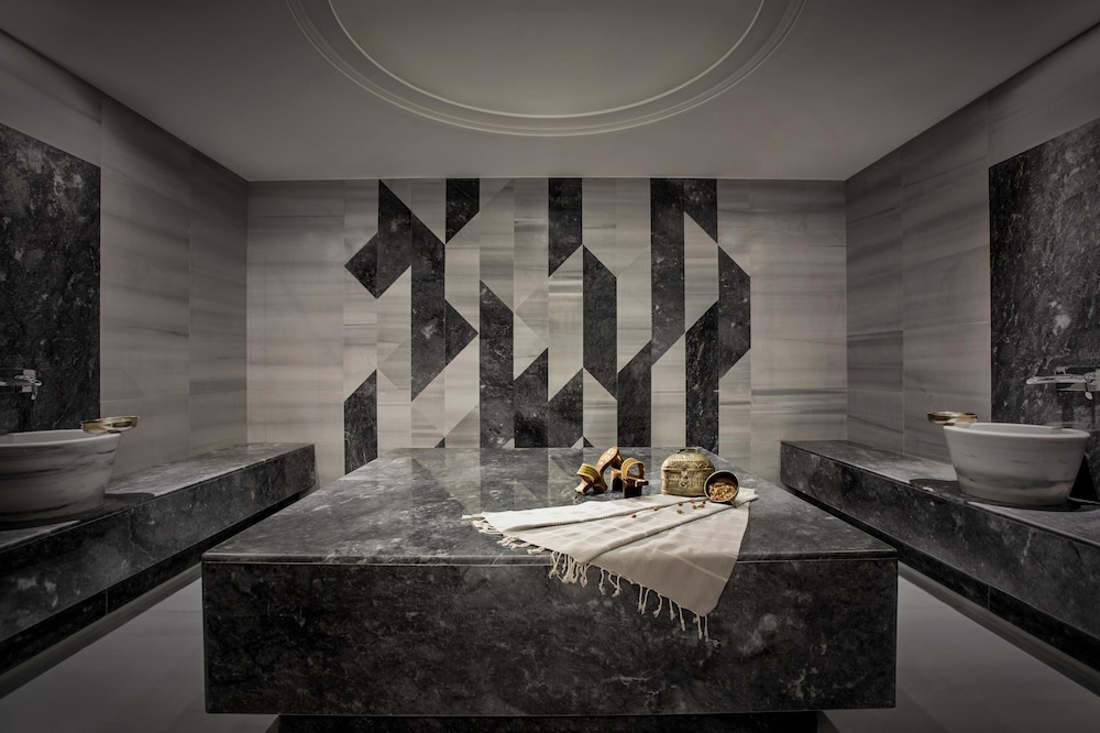 Conrad Istanbul Bosphorus — Spa in Istanbul, Istanbul