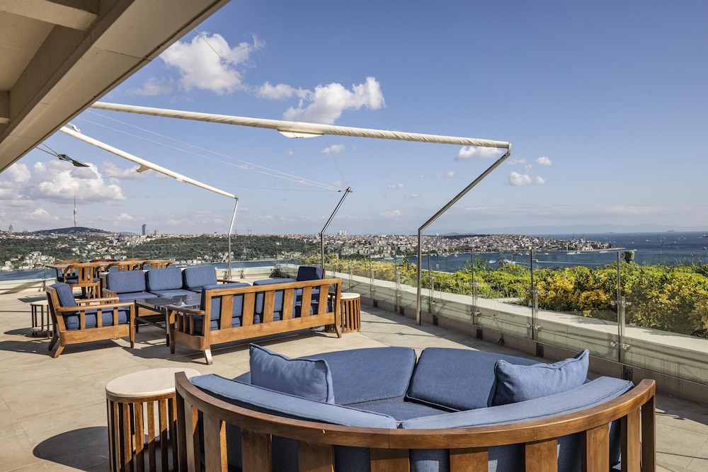 Conrad Istanbul Bosphorus — Hotel rooms in Istanbul, Istanbul