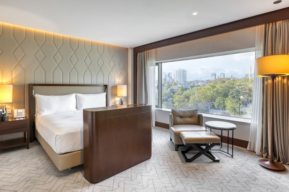 Conrad Istanbul Bosphorus — Hotel rooms in Istanbul, Istanbul
