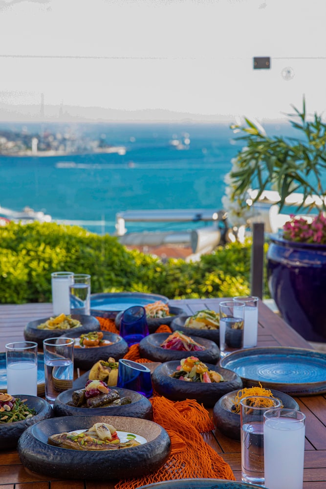 Conrad Istanbul Bosphorus — Restaurant & bars in Istanbul, Istanbul