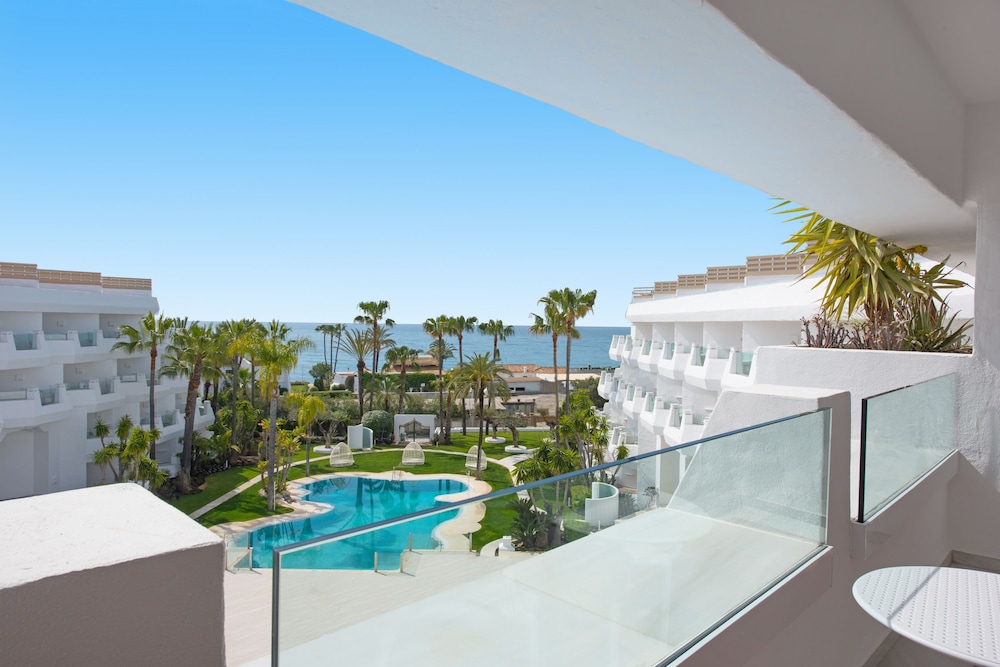 Iberostar Selection Marbella Coral Beach — Swimming pool in Marbella, Andalusia