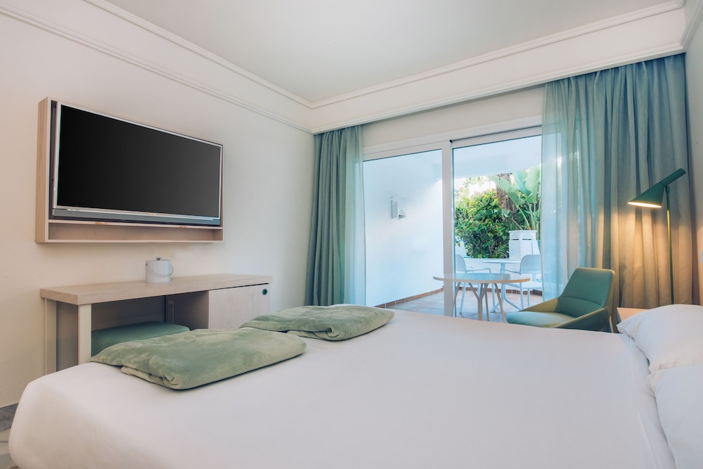 Iberostar Selection Marbella Coral Beach — Hotel rooms in Marbella, Andalusia