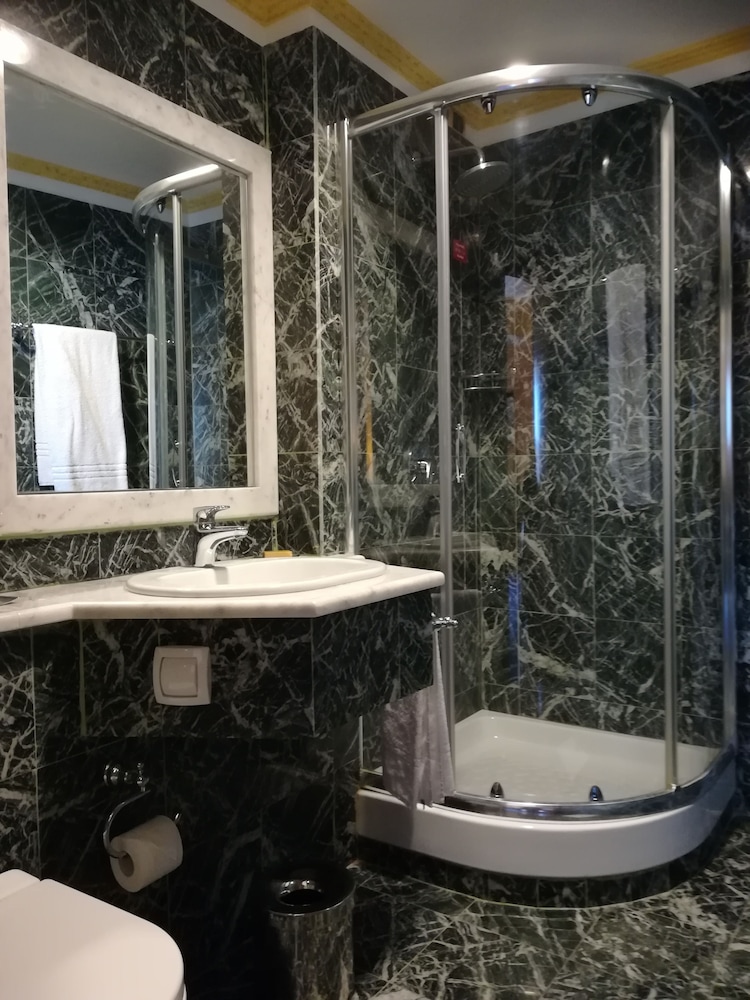 Delta Hotels by Marriott Giardini Naxos — Hotel rooms in Giardini Naxos, Sicily