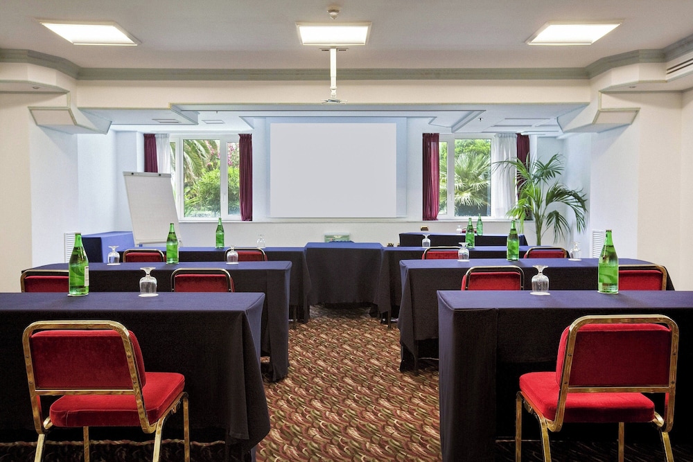 Delta Hotels by Marriott Giardini Naxos — Hotel building in Giardini Naxos, Sicily