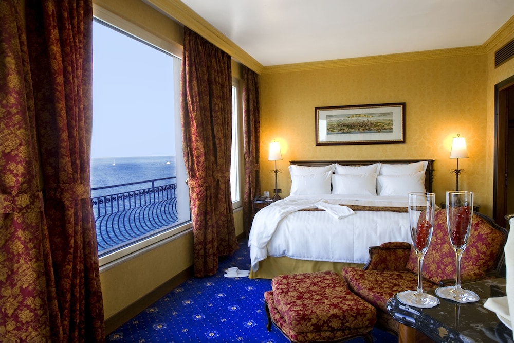 Delta Hotels by Marriott Giardini Naxos — Hotel rooms in Giardini Naxos, Sicily