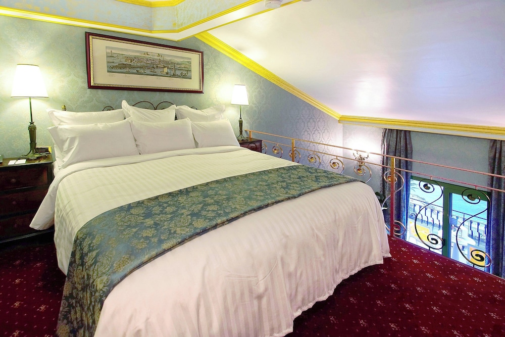 Delta Hotels by Marriott Giardini Naxos — Hotel rooms in Giardini Naxos, Sicily