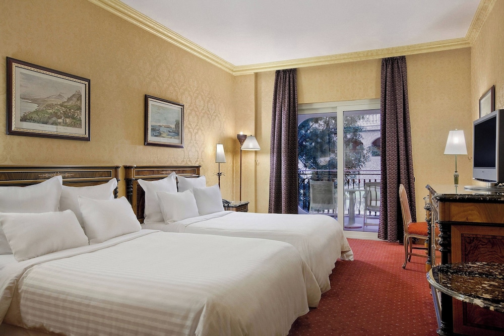Delta Hotels by Marriott Giardini Naxos — Hotel rooms in Giardini Naxos, Sicily