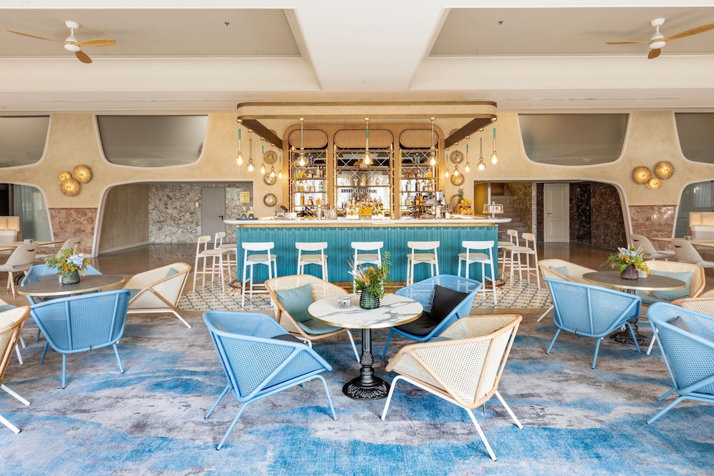 Delta Hotels by Marriott Giardini Naxos — Restaurant & bars in Giardini Naxos, Sicily
