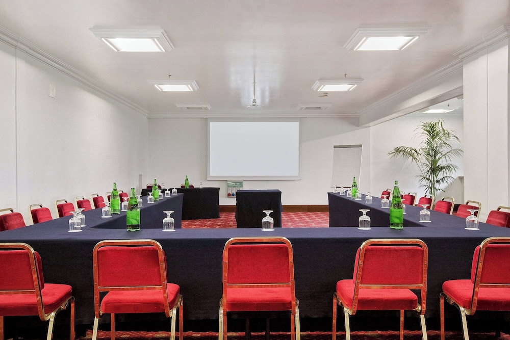 Delta Hotels by Marriott Giardini Naxos — Hotel building in Giardini Naxos, Sicily