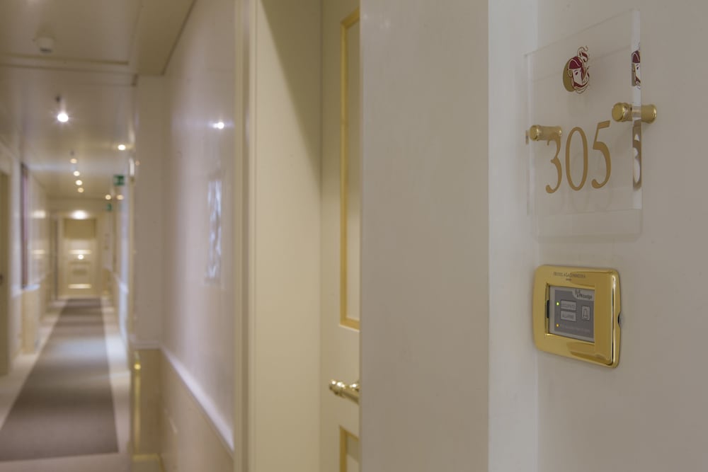 Hotel A LA Commedia — Hotel building in Venice, Veneto