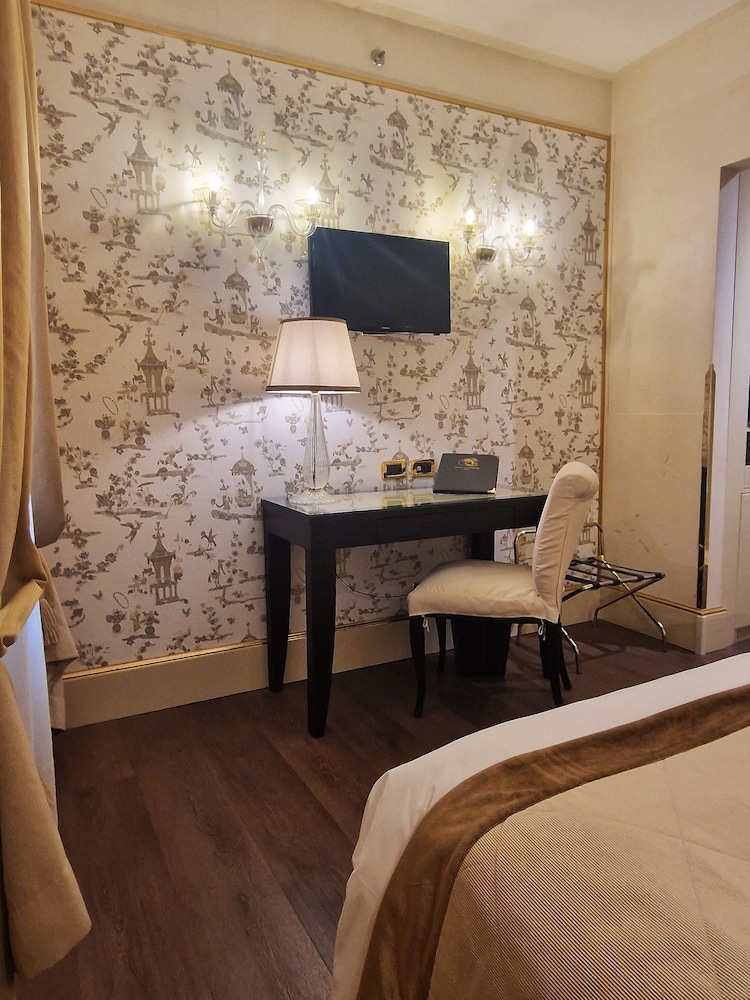 Hotel A LA Commedia — Hotel rooms in Venice, Veneto