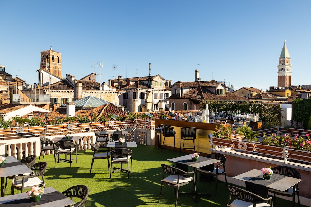 Hotel A LA Commedia — Restaurant & bars in Venice, Veneto