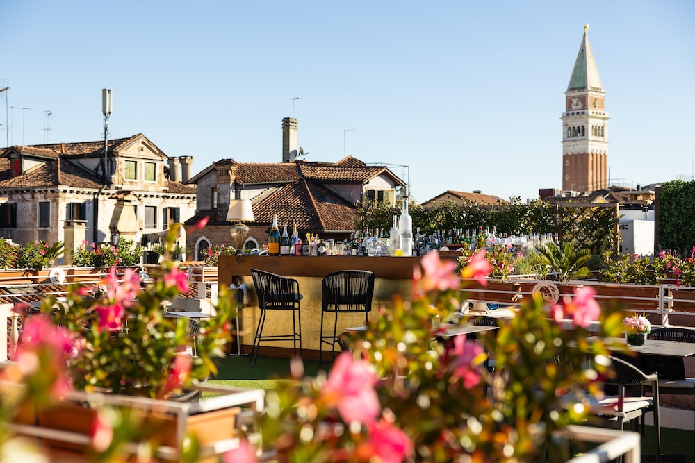 Hotel A LA Commedia — Restaurant & bars in Venice, Veneto
