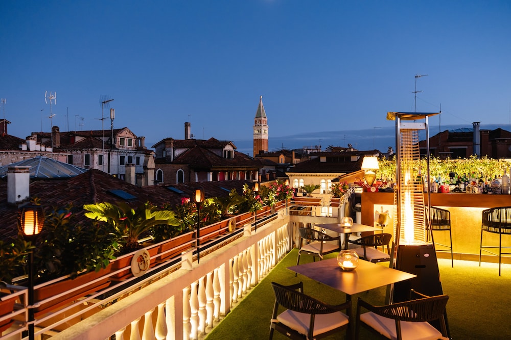 Hotel A LA Commedia — Restaurant & bars in Venice, Veneto