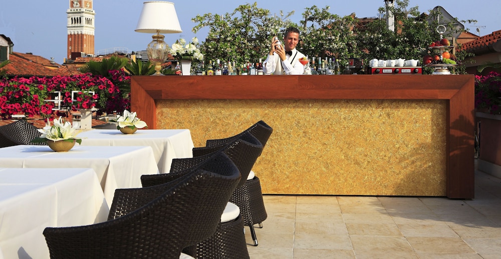 Hotel A LA Commedia — Restaurant & bars in Venice, Veneto
