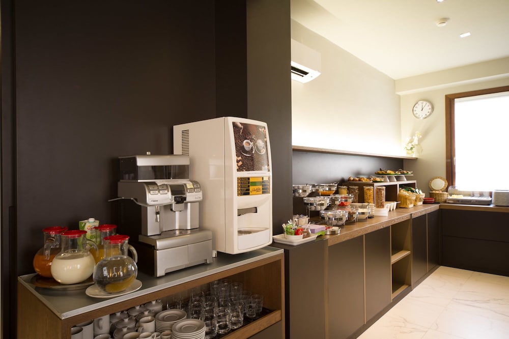 Hotel Aaron — Restaurant & bars in Mestre, Veneto