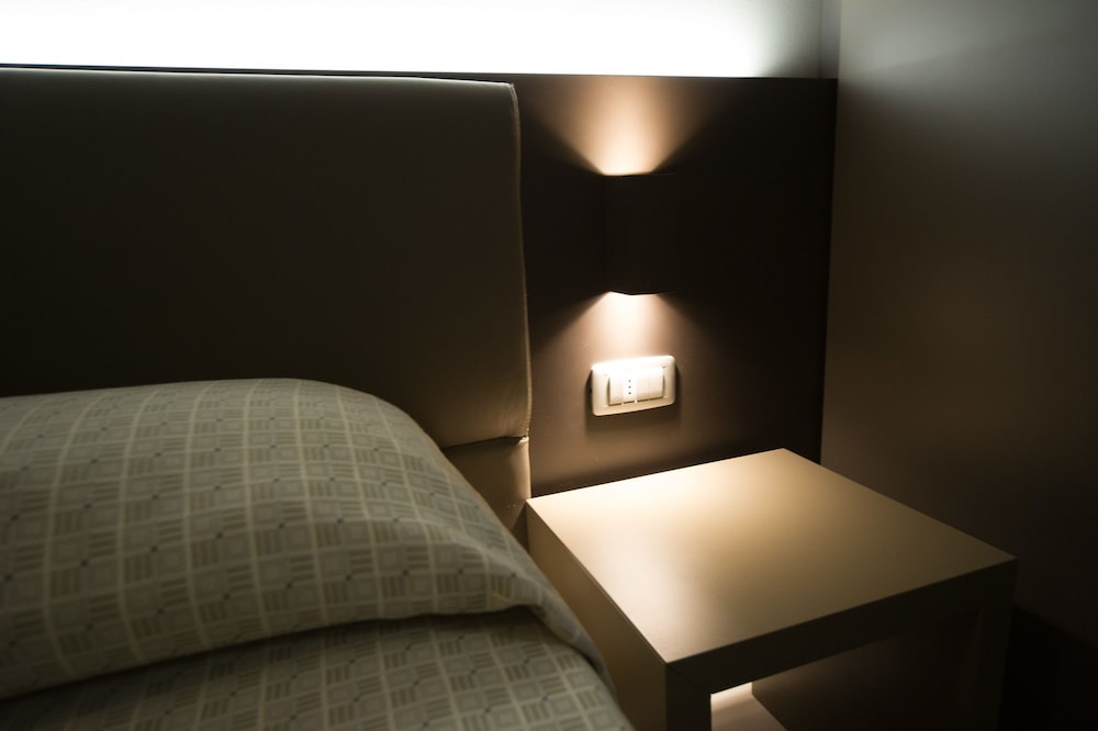 Hotel Aaron — Hotel rooms in Mestre, Veneto